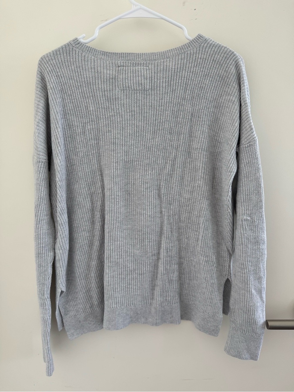 Abercrombie & Fitch Light Gray Ribbed Knit Top - Picture 3 of 3